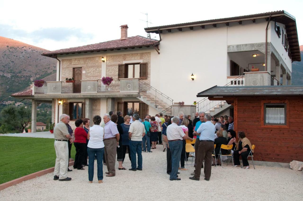 Il Poggio Dei Pettirossi Apartment Pettorano sul Gizio Exterior photo